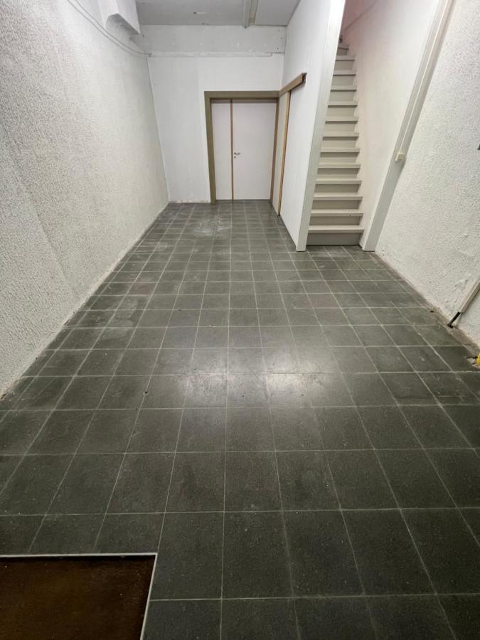 Ruim App. Met Grote Garage Lejlighed Ieper Eksteriør billede
